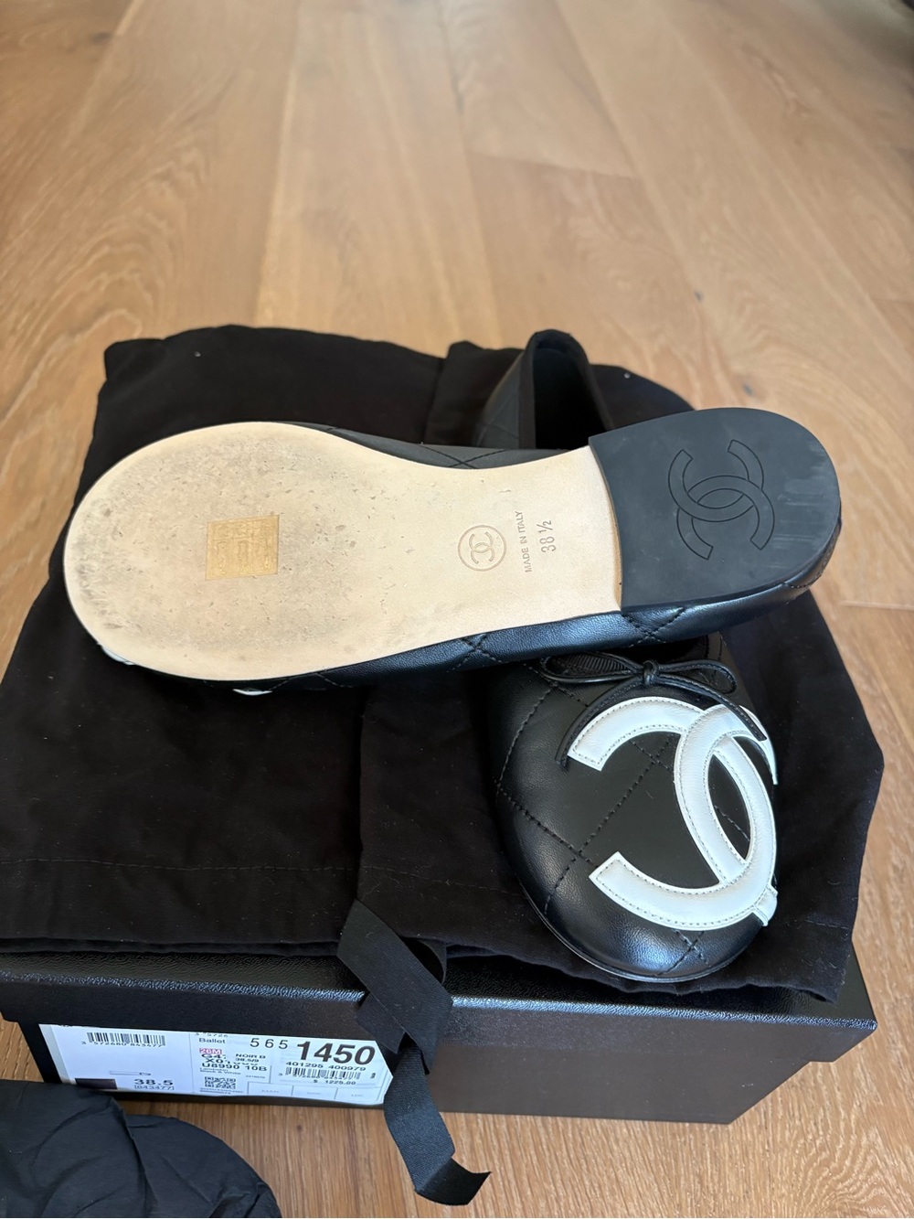Chanel Cambon 2026 Quilted Black Ballet Flats With White CC Logo - Picture 10 of 14